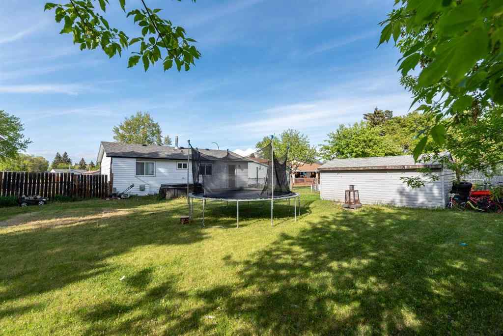 MLS® A2225753 - 4743 Barr Crescent   in East Lloydminster Lloydminster, Residential