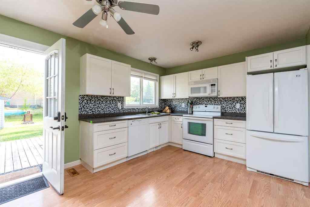 MLS® A2225753 - 4743 Barr Crescent   in East Lloydminster Lloydminster, Residential