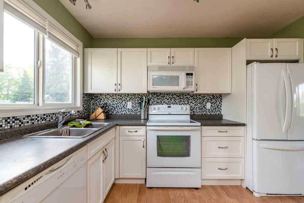 MLS® A2225753 - 4743 Barr Crescent   in East Lloydminster Lloydminster, Residential