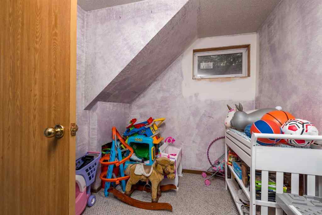 MLS® A2225753 - 4743 Barr Crescent   in East Lloydminster Lloydminster, Residential