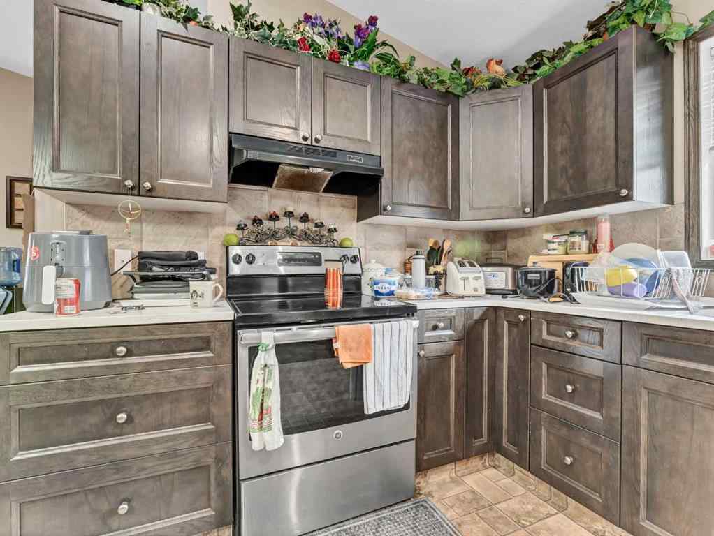 MLS® A2225787 - Unit #1 & 2 943 Ross Street SE in River Flats Medicine Hat, Multi-Family