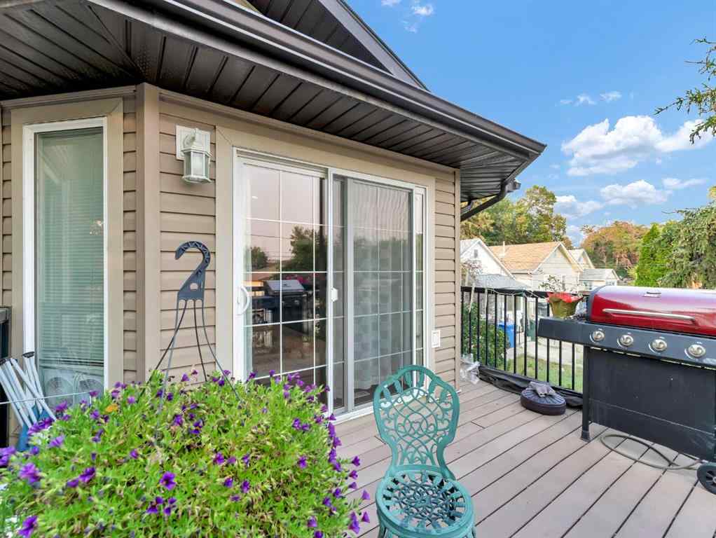 MLS® A2225787 - Unit #1 & 2 943 Ross Street SE in River Flats Medicine Hat, Multi-Family