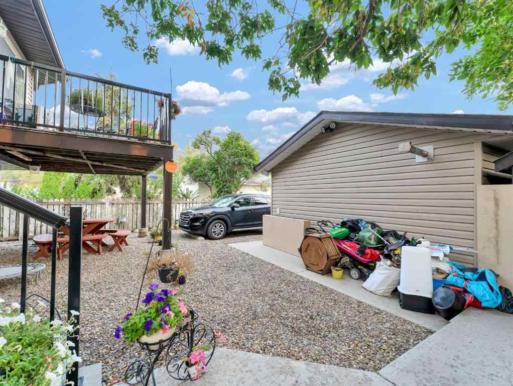 MLS® A2225787 - Unit #1 & 2 943 Ross Street SE in River Flats Medicine Hat, Multi-Family