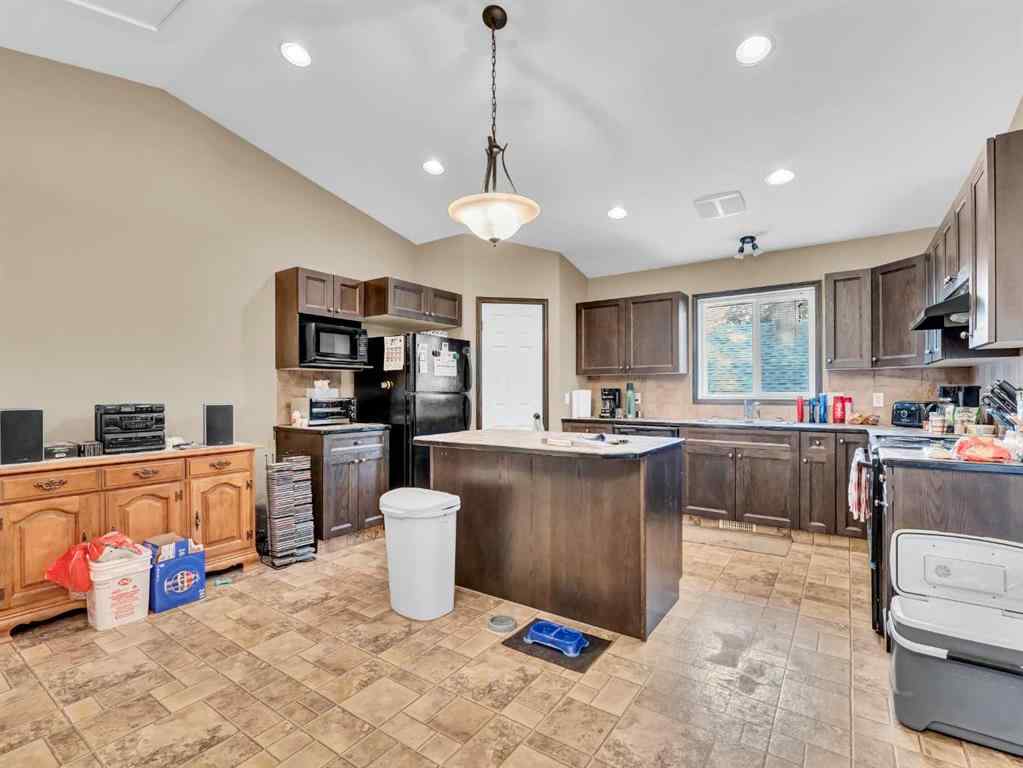MLS® A2225787 - Unit #1 & 2 943 Ross Street SE in River Flats Medicine Hat, Multi-Family