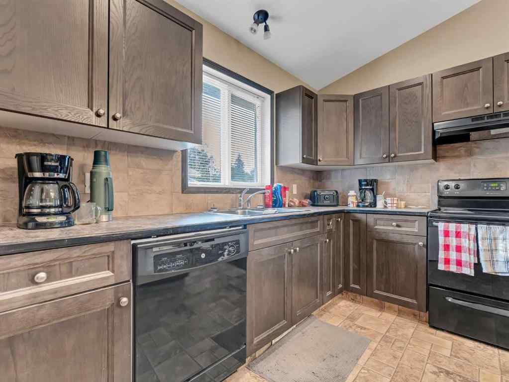 MLS® A2225787 - Unit #1 & 2 943 Ross Street SE in River Flats Medicine Hat, Multi-Family