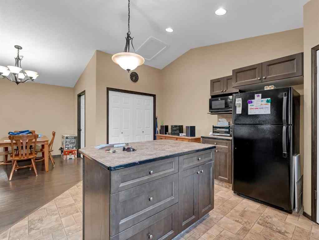 MLS® A2225787 - Unit #1 & 2 943 Ross Street SE in River Flats Medicine Hat, Multi-Family