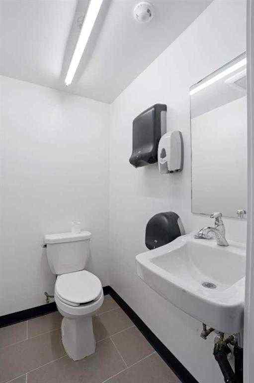 MLS® A2225825 - Unit #1006 4515 Macleod Trail SW in Parkhill Calgary, Commercial