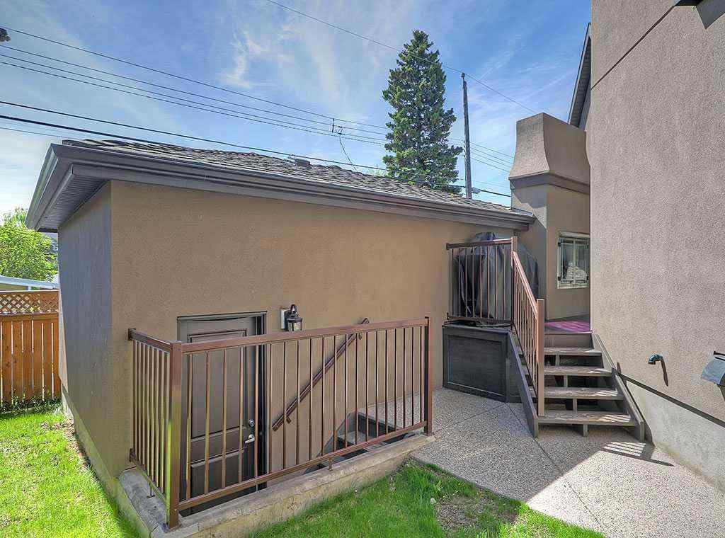MLS® A2225854 - 14 Rosetree Road NW in Rosemont Calgary, Residential