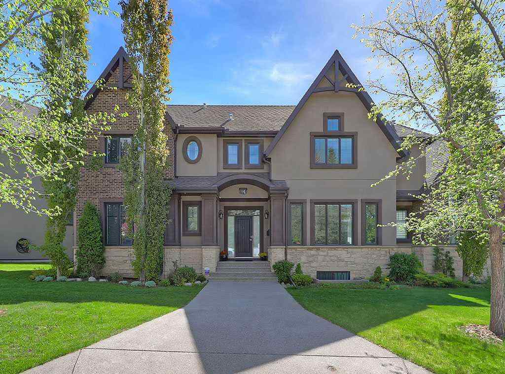 MLS® A2225854 - 14 Rosetree Road NW in Rosemont Calgary, Residential