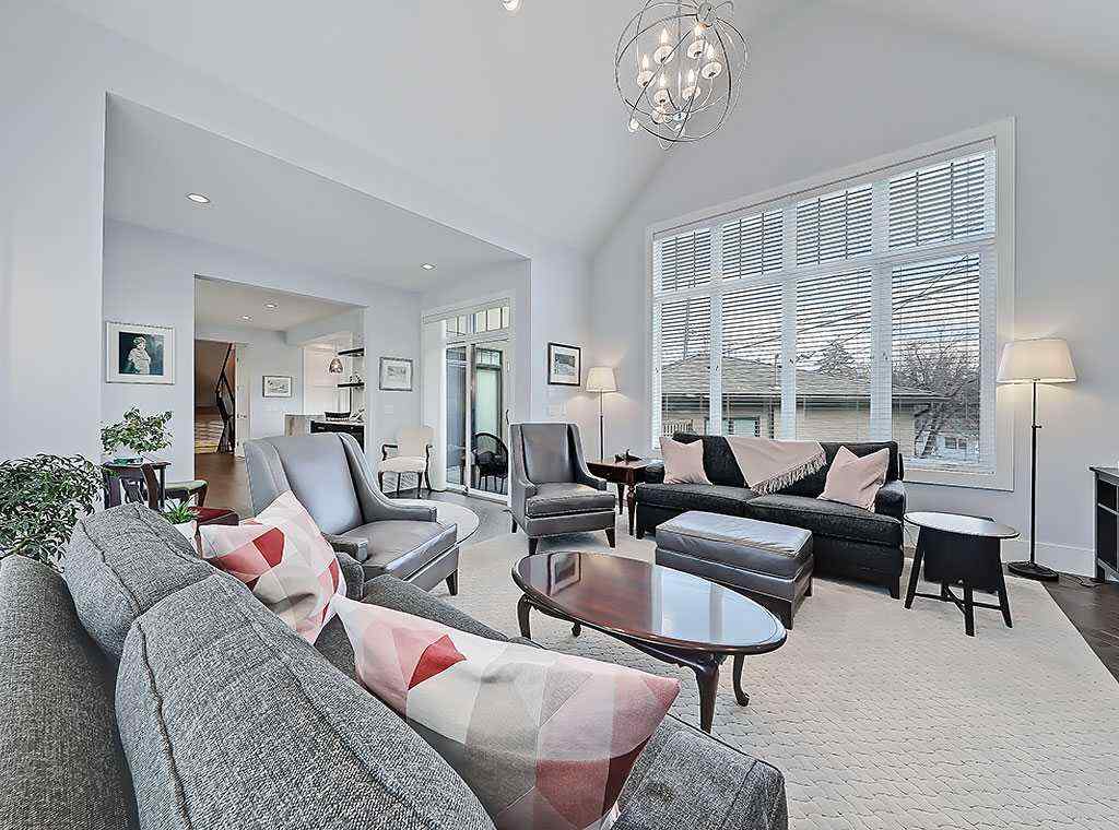 MLS® A2225854 - 14 Rosetree Road NW in Rosemont Calgary, Residential