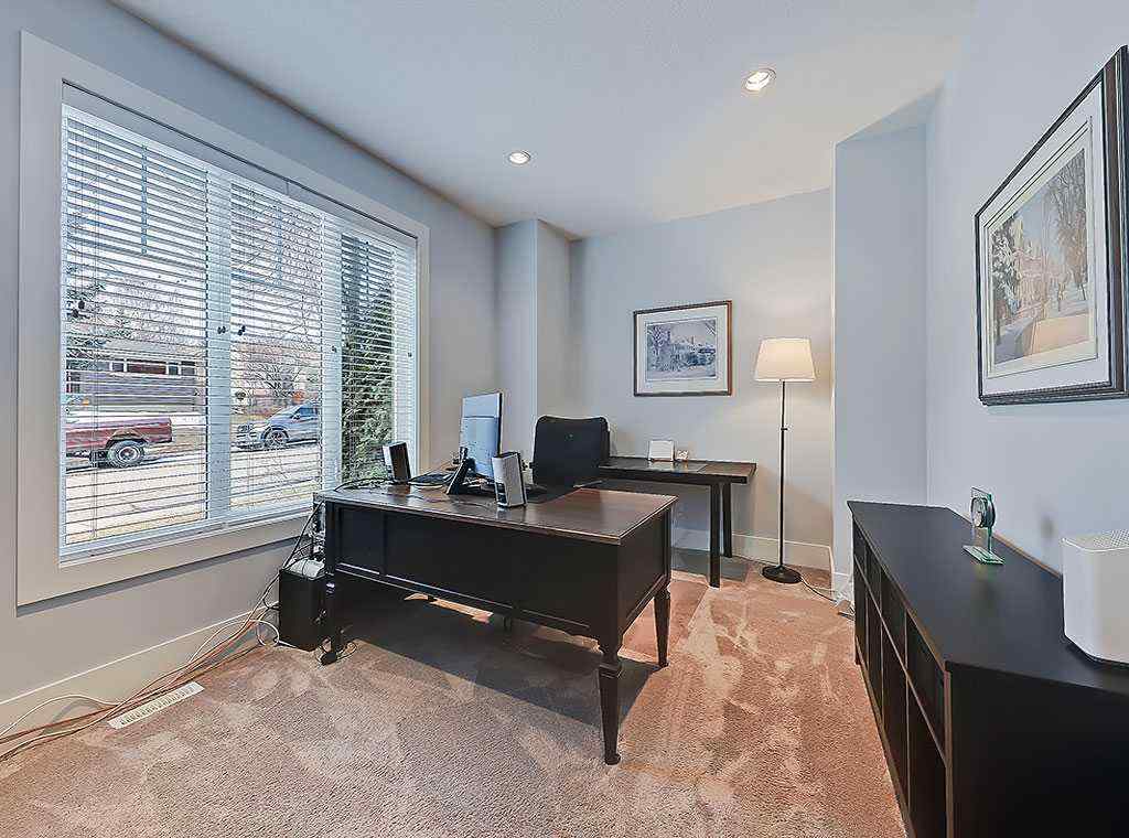 MLS® A2225854 - 14 Rosetree Road NW in Rosemont Calgary, Residential