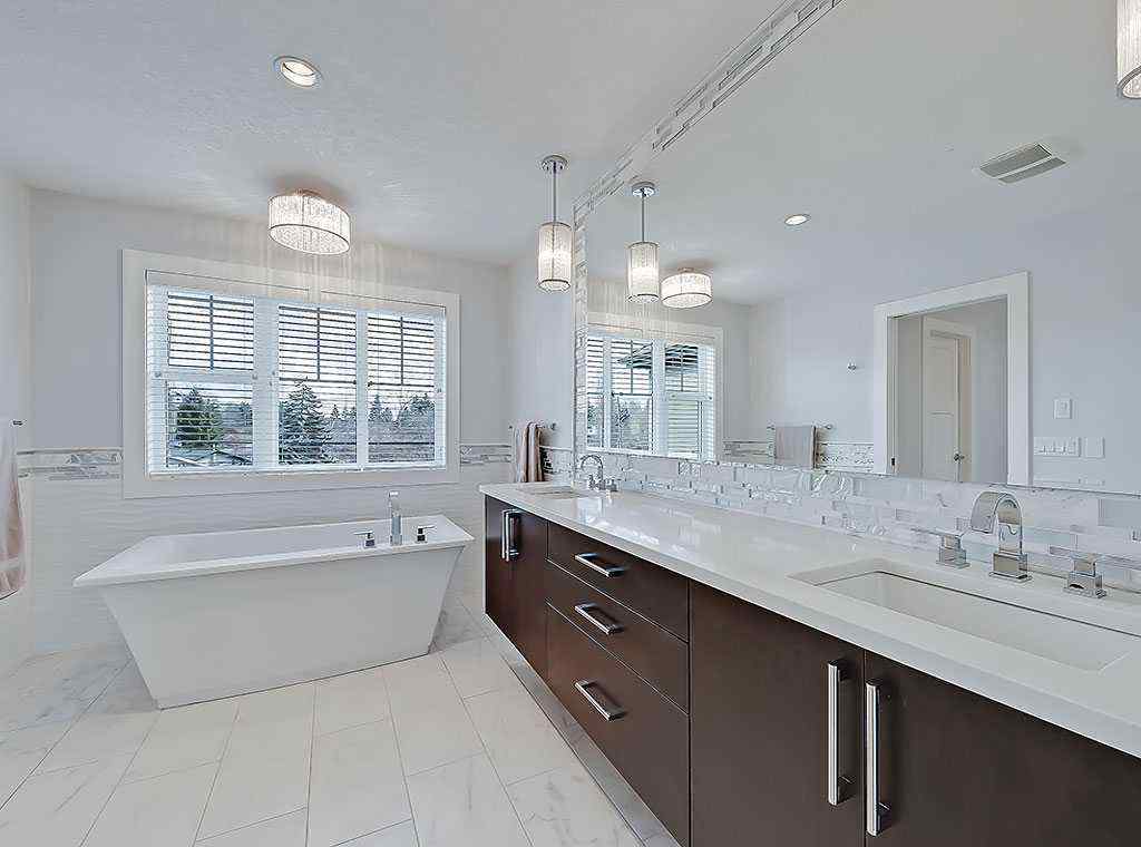 MLS® A2225854 - 14 Rosetree Road NW in Rosemont Calgary, Residential