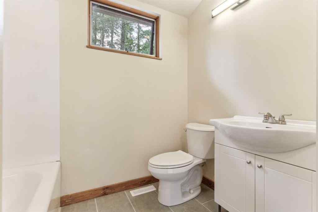 MLS® A2225862 - 37 Aspen Creek Drive  in Aspen Creek Estates Rural Foothills County, Residential