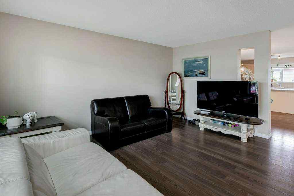 MLS® A2225898 - 14 Everglen Manor SW in Evergreen Calgary, Residential