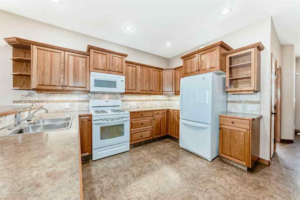 MLS® A2225957 - 4515 45A Street Close  in Eastgate Innisfail, Residential