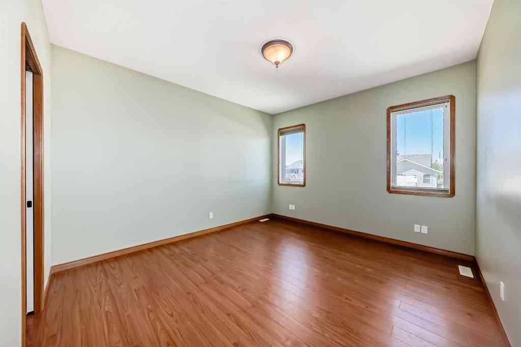 MLS® A2225957 - 4515 45A Street Close  in Eastgate Innisfail, Residential