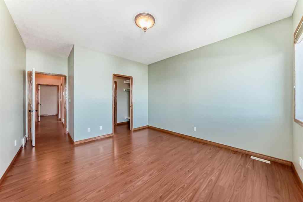 MLS® A2225957 - 4515 45A Street Close  in Eastgate Innisfail, Residential