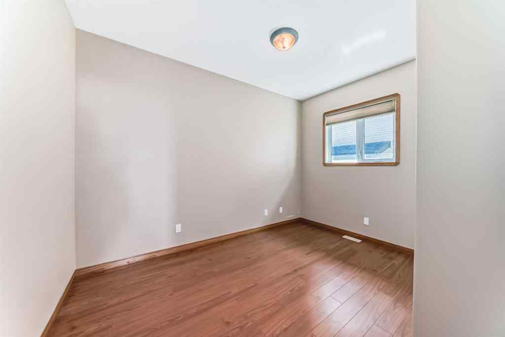MLS® A2225957 - 4515 45A Street Close  in Eastgate Innisfail, Residential