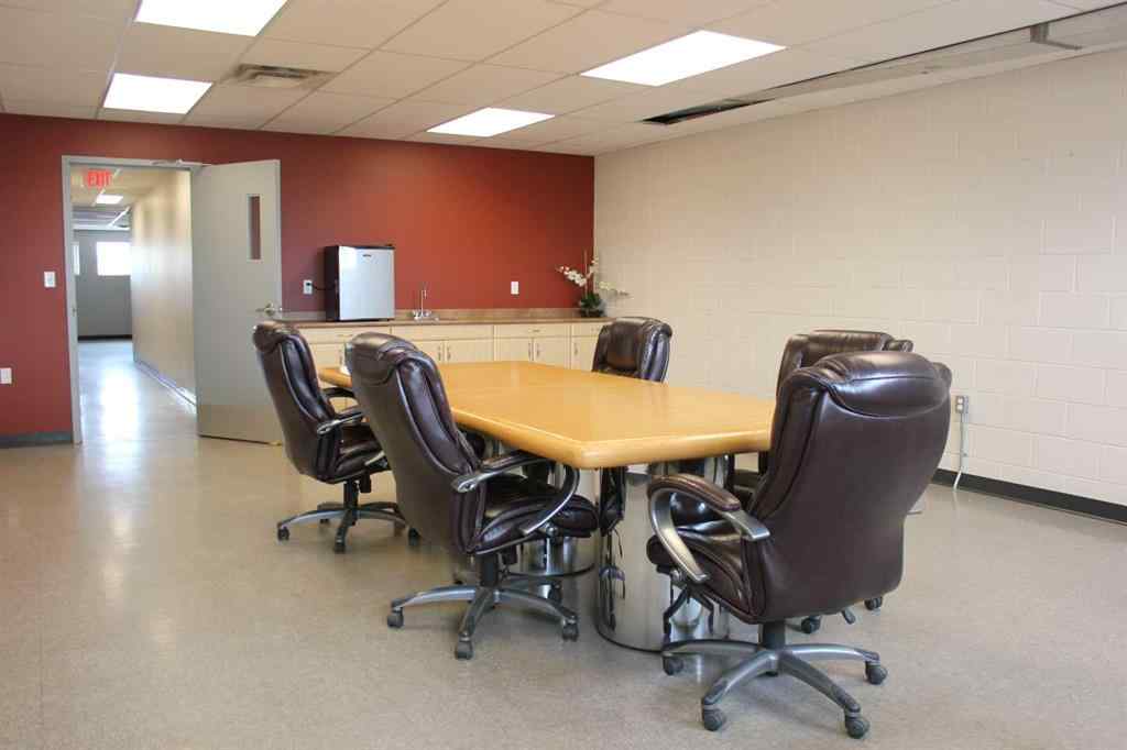 MLS® A2225963 - 1782 32 Street SW in South West Industrial Medicine Hat, Commercial