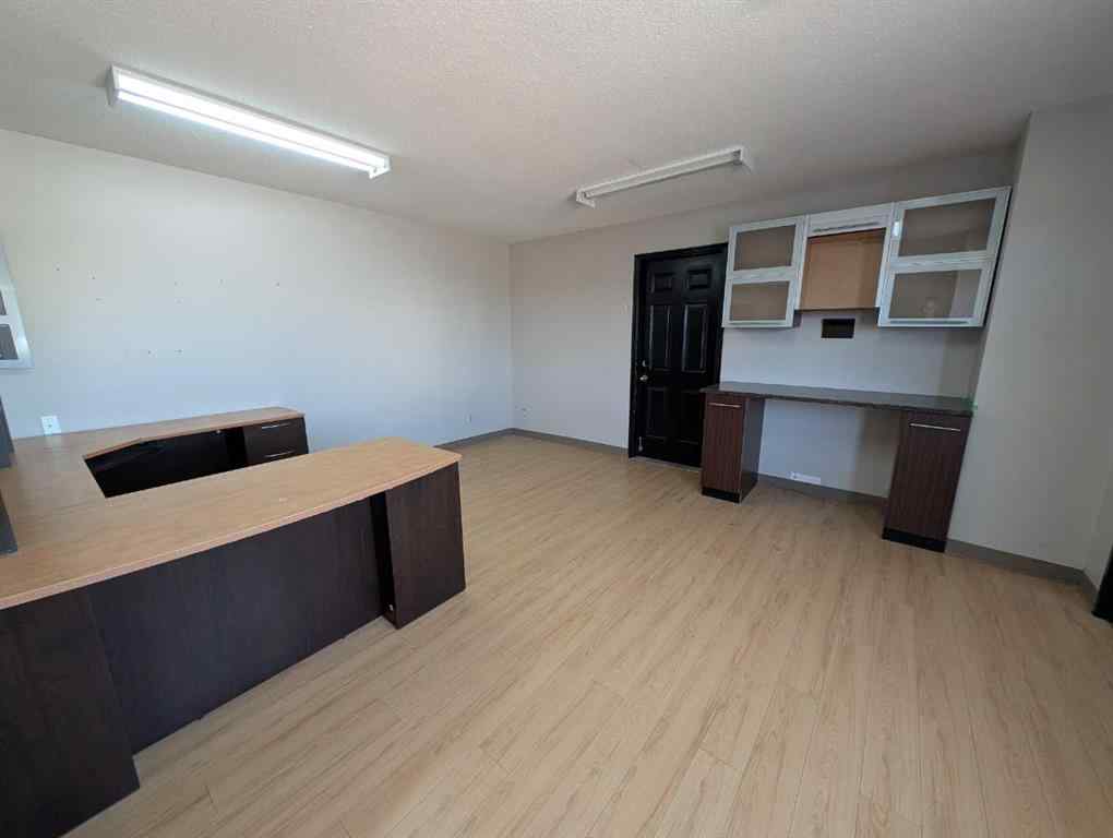 MLS® A2225964 - Unit #A40 1177 Factory Street SE in River Flats Medicine Hat, Commercial