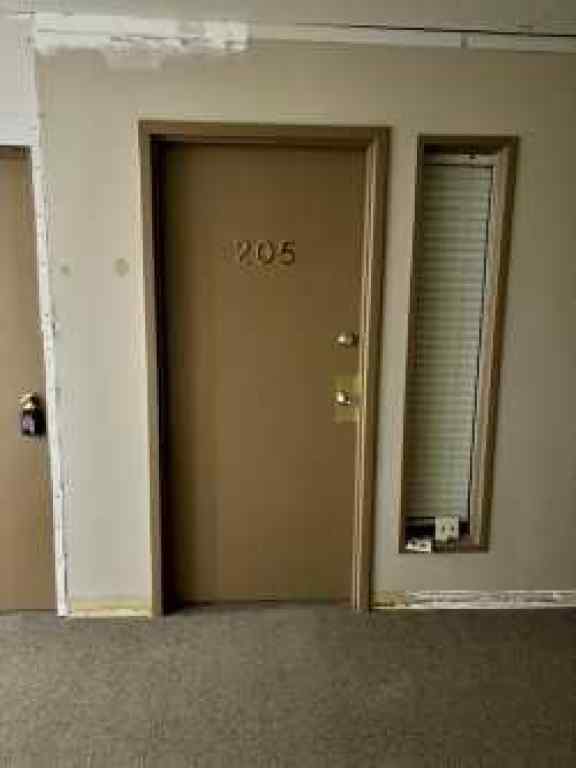 MLS® A2225967 - Unit #205 11402 100 Street  in VLA Montrose Grande Prairie, Commercial
