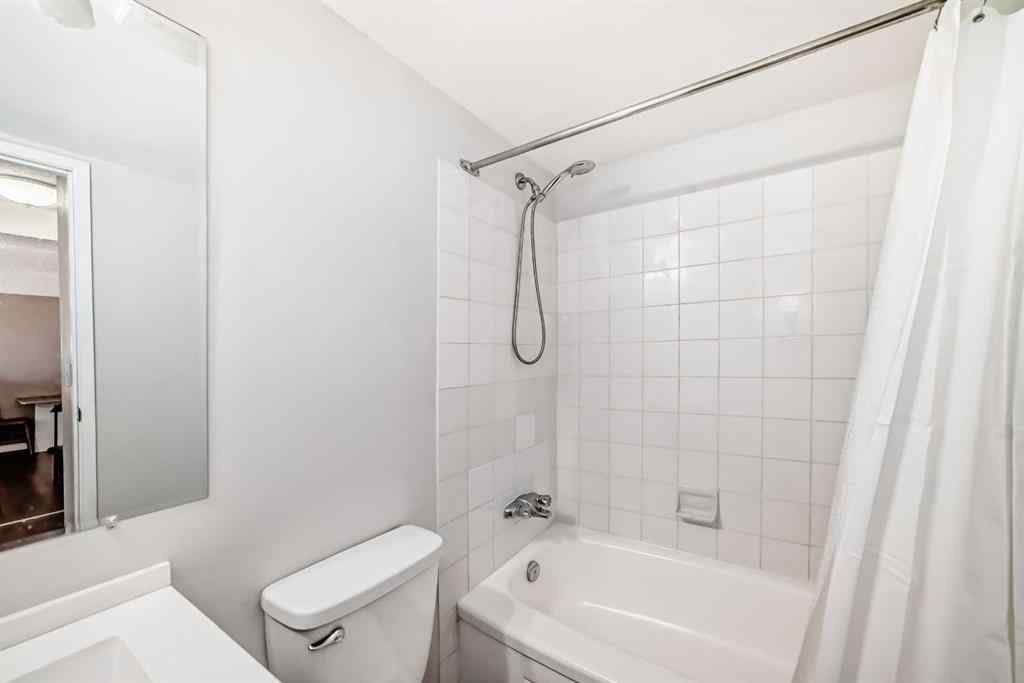 MLS® A2225968 - Unit #203 1113 37 Street SW in Rosscarrock Calgary, Residential