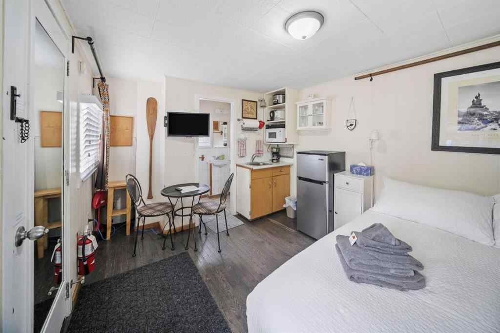 MLS® A2226003 - 218 & 220 Beaver Street  in NONE Banff, Commercial