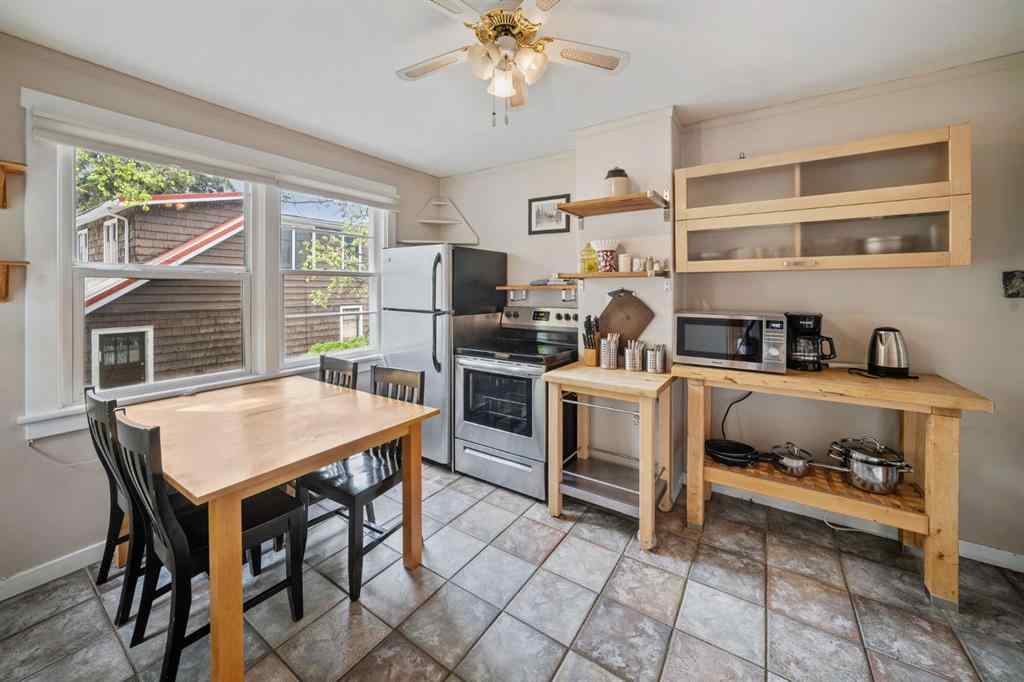 MLS® A2226003 - 218 & 220 Beaver Street  in NONE Banff, Commercial