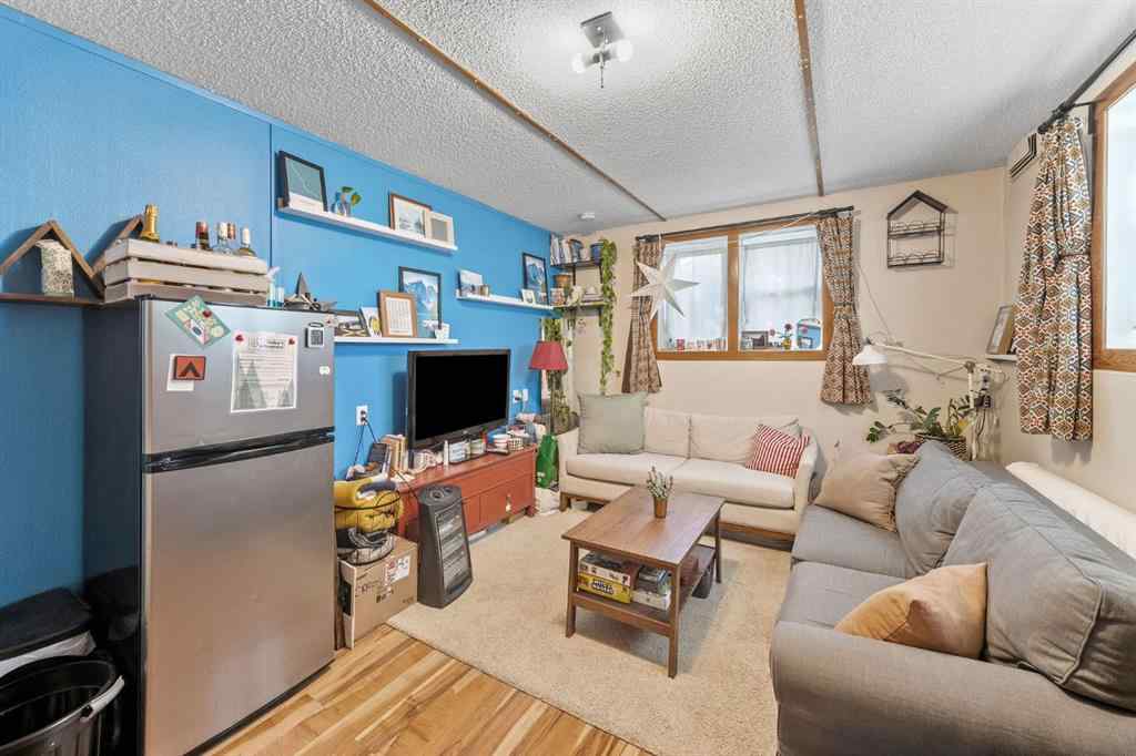 MLS® A2226003 - 218 & 220 Beaver Street  in NONE Banff, Commercial