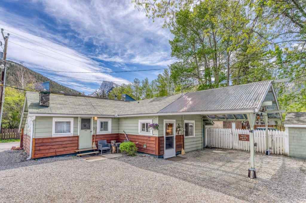 MLS® A2226003 - 218 & 220 Beaver Street  in NONE Banff, Commercial