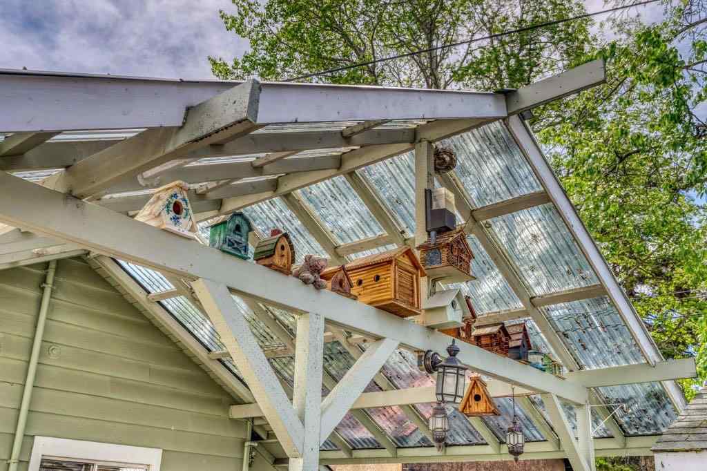 MLS® A2226003 - 218 & 220 Beaver Street  in NONE Banff, Commercial