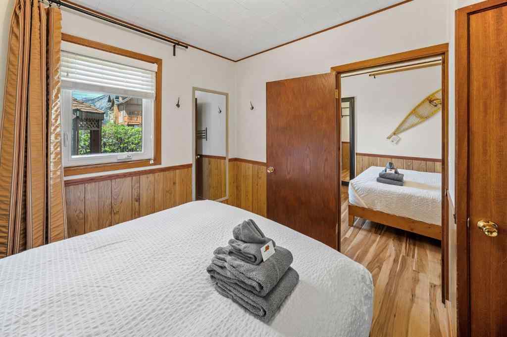 MLS® A2226003 - 218 & 220 Beaver Street  in NONE Banff, Commercial