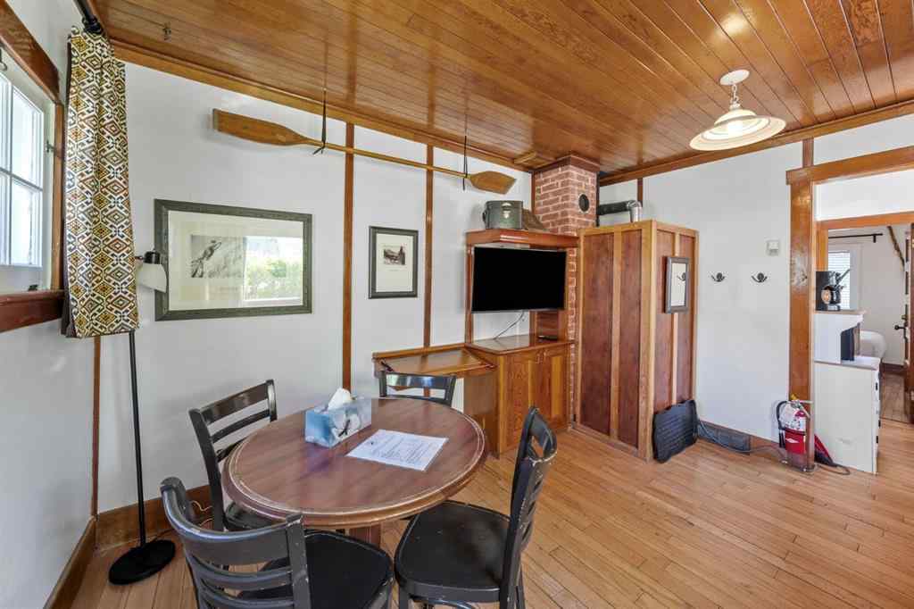 MLS® A2226003 - 218 & 220 Beaver Street  in NONE Banff, Commercial