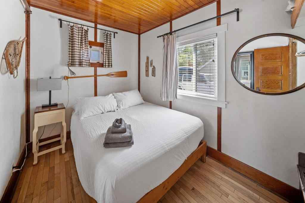 MLS® A2226003 - 218 & 220 Beaver Street  in NONE Banff, Commercial