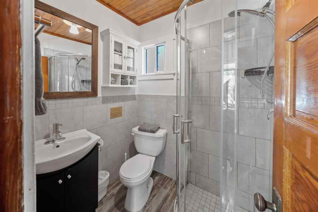 MLS® A2226003 - 218 & 220 Beaver Street  in NONE Banff, Commercial