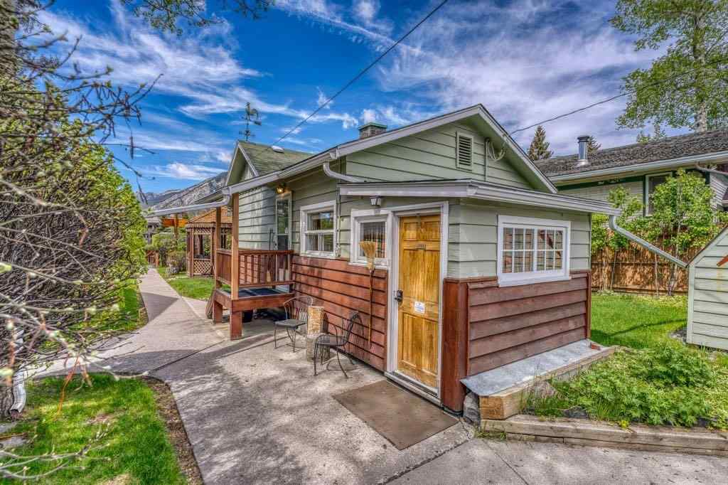 MLS® A2226003 - 218 & 220 Beaver Street  in NONE Banff, Commercial