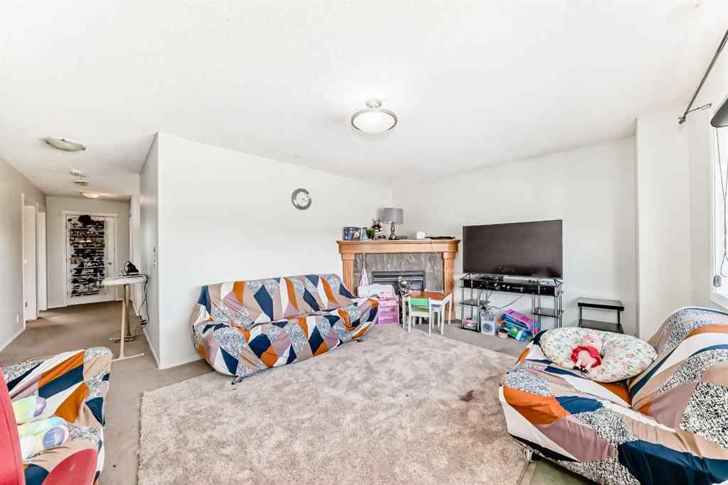 MLS® A2226026 - 45 Shawbrooke Park SW in Shawnessy Calgary, Residential