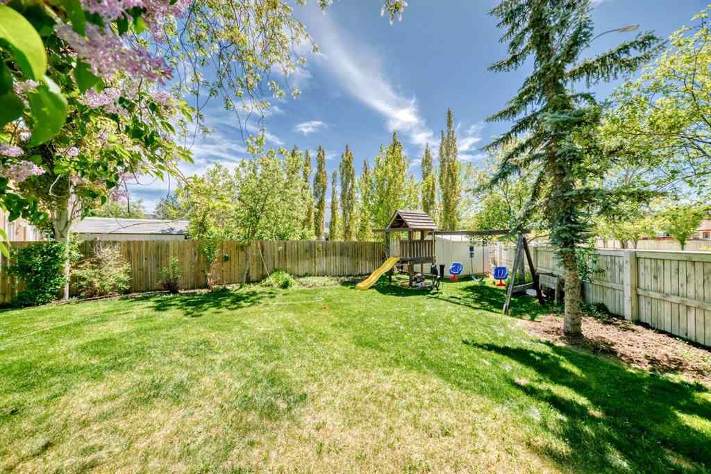 MLS® A2226026 - 45 Shawbrooke Park SW in Shawnessy Calgary, Residential