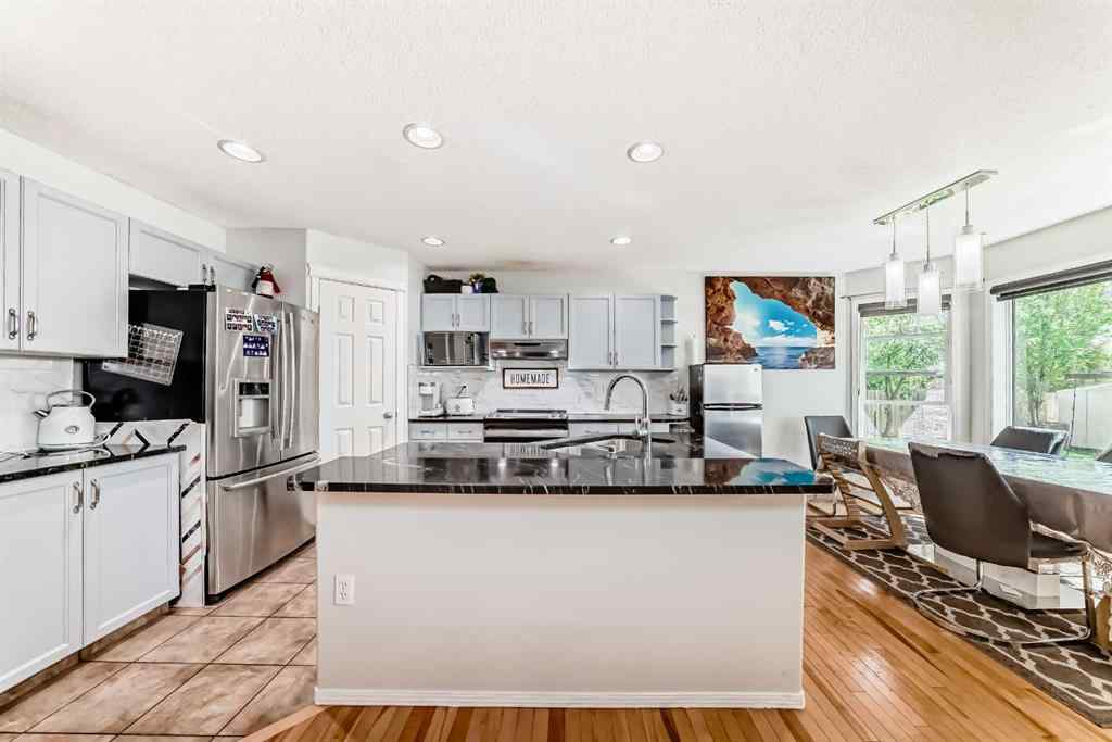 MLS® A2226026 - 45 Shawbrooke Park SW in Shawnessy Calgary, Residential