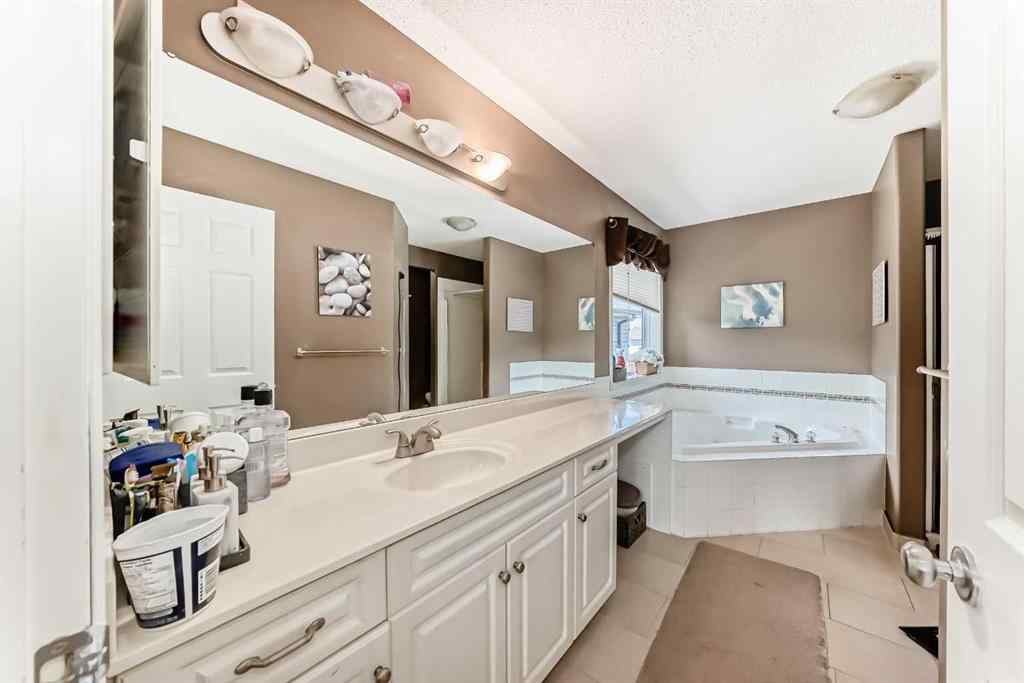 MLS® A2226026 - 45 Shawbrooke Park SW in Shawnessy Calgary, Residential