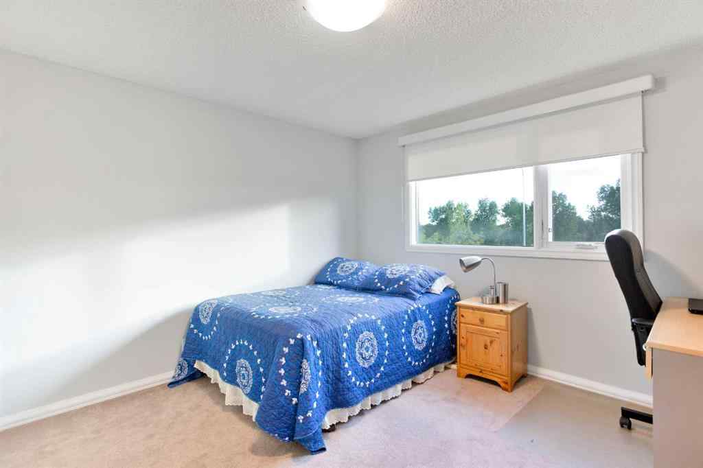 MLS® A2226060 - 39 Canova Close SW in Canyon Meadows Calgary, Residential