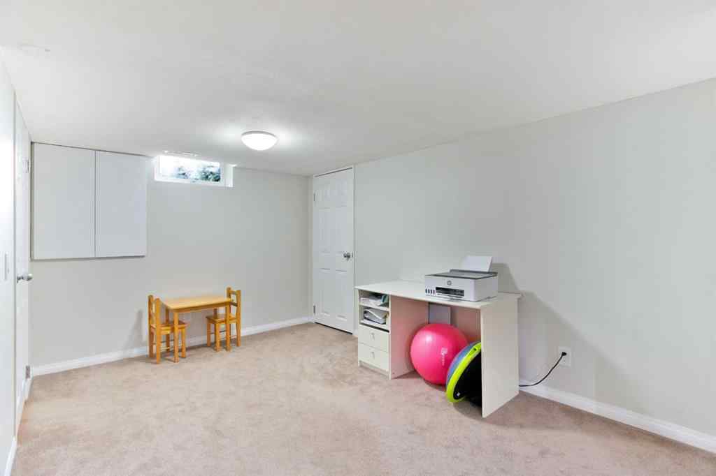 MLS® A2226060 - 39 Canova Close SW in Canyon Meadows Calgary, Residential