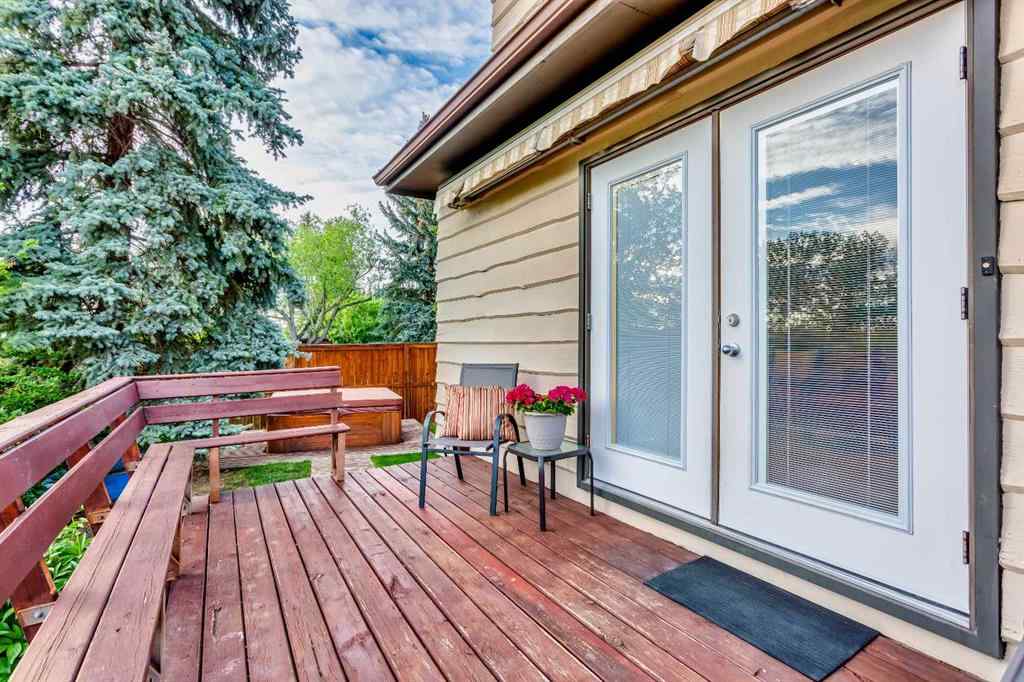 MLS® A2226060 - 39 Canova Close SW in Canyon Meadows Calgary, Residential