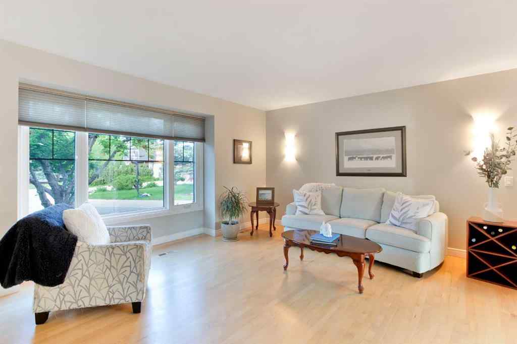 MLS® A2226060 - 39 Canova Close SW in Canyon Meadows Calgary, Residential