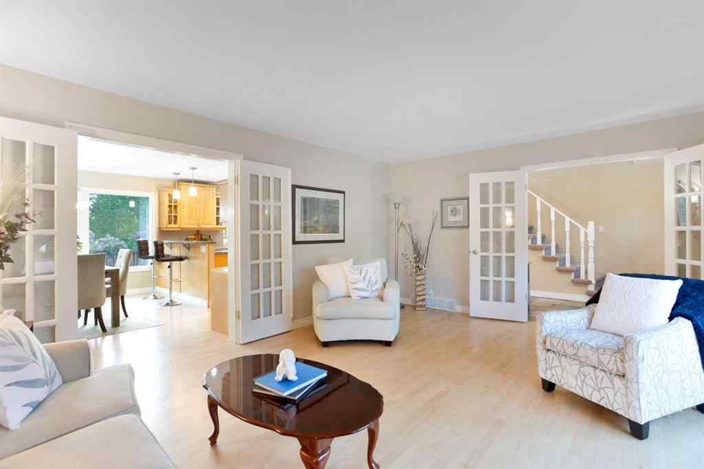 MLS® A2226060 - 39 Canova Close SW in Canyon Meadows Calgary, Residential