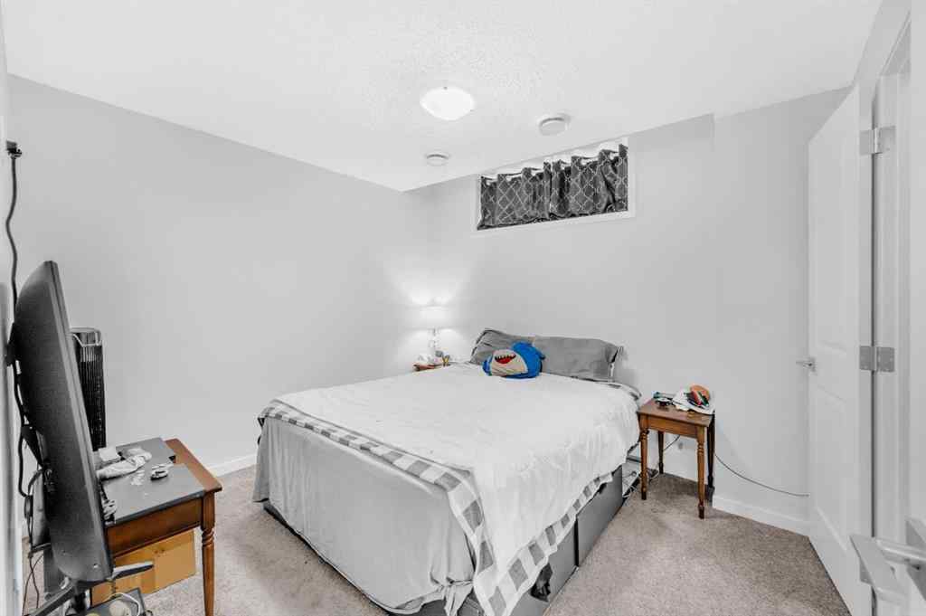 MLS® A2226092 - 487 Tekarra Drive NW in Glacier Ridge Calgary, Residential