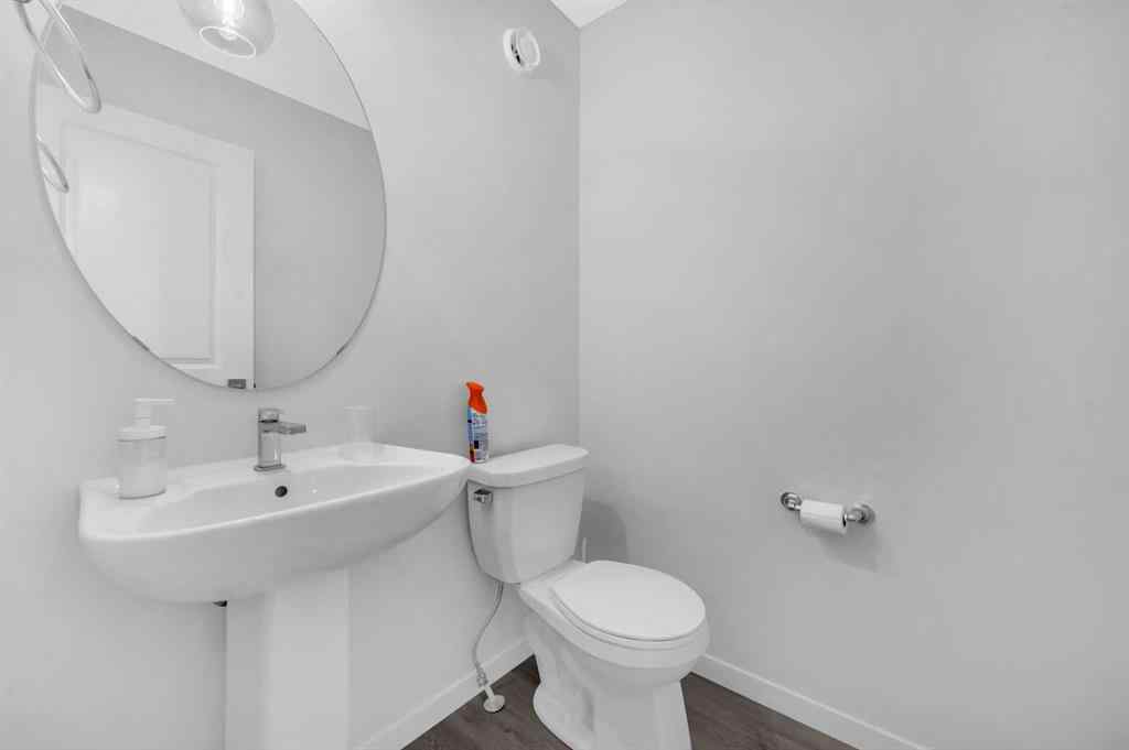 MLS® A2226092 - 487 Tekarra Drive NW in Glacier Ridge Calgary, Residential