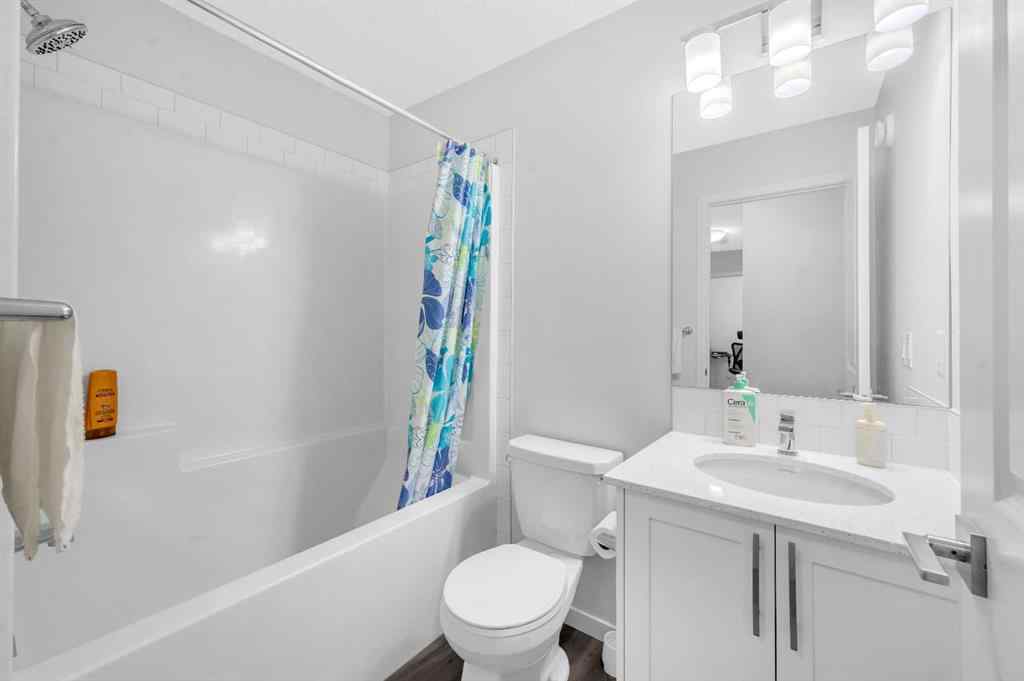 MLS® A2226092 - 487 Tekarra Drive NW in Glacier Ridge Calgary, Residential