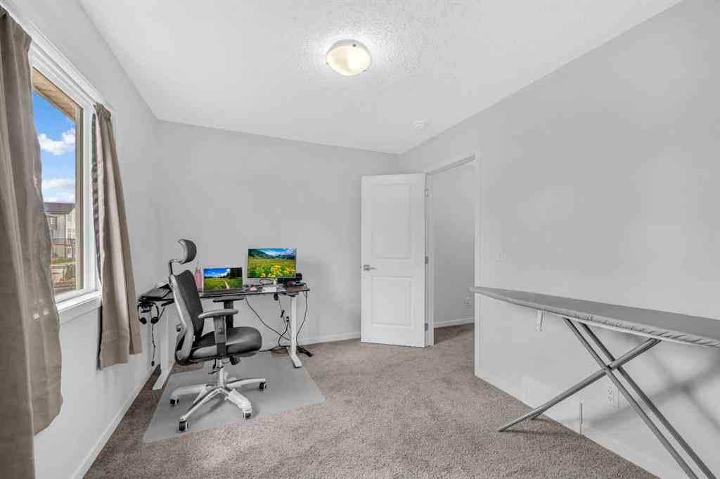 MLS® A2226092 - 487 Tekarra Drive NW in Glacier Ridge Calgary, Residential