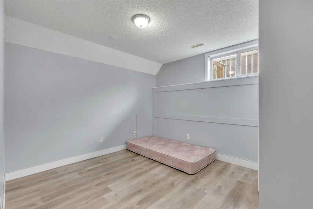 MLS® A2226094 - 231 Martinvalley Crescent NE in Martindale Calgary, Residential
